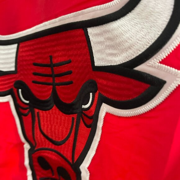 Men's Mitchell & Ness Chicago Bulls Jacket Multiple sizes - Picture 5 of 5